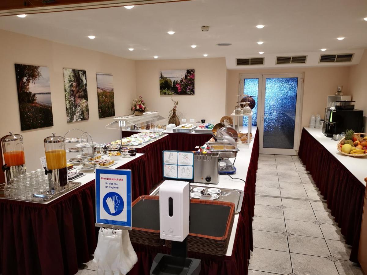 Hotel Loewen Меккенбойрен Экстерьер фото